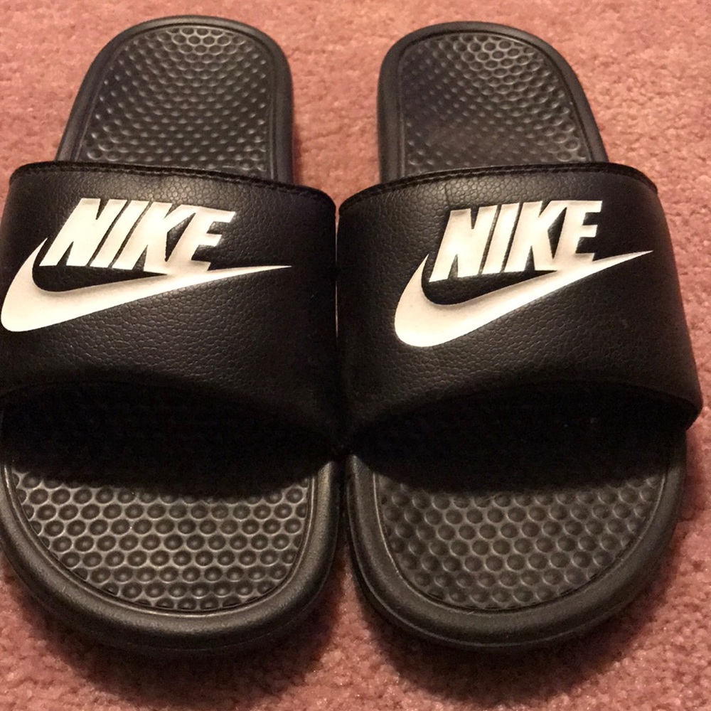 Nike slides